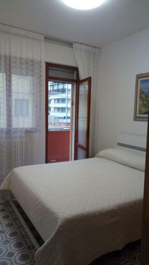 Appartamento Al Mare Lorella Sottomarina Exterior foto